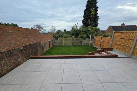 undefined, Edge Street, Bilston, WV14