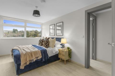 2 bedroom apartment to rent, Pettifer Way, High Wycombe HP12