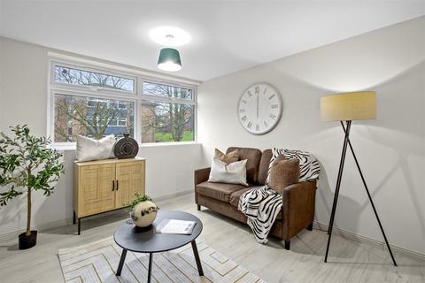 2 bedroom apartment to rent, Pettifer Way, High Wycombe HP12
