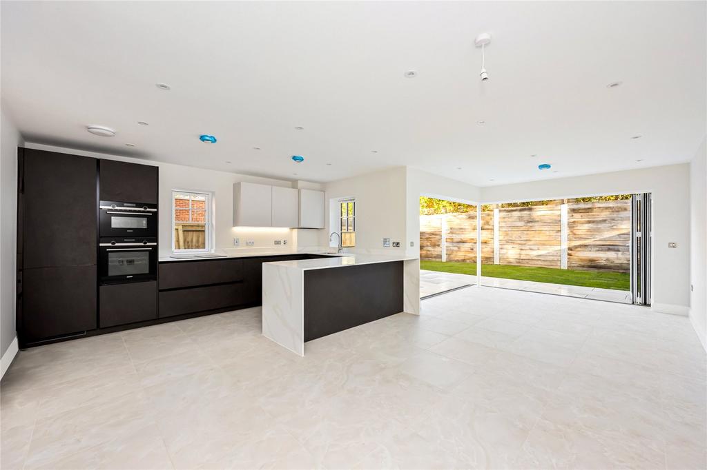Kitchen/Dining