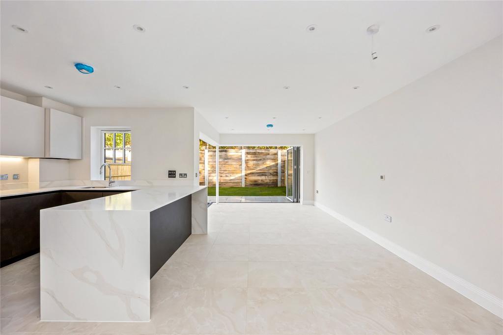 Kitchen/Dining