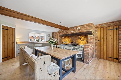 4 bedroom house to rent, Wellcross Cottage, Five Oaks Road, Slinfold, Horsham, RH13