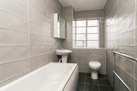 2 bedroom flat to rent, Corner Fielde,  Streatham Hill, London SW2
