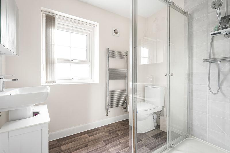 En-Suite 1