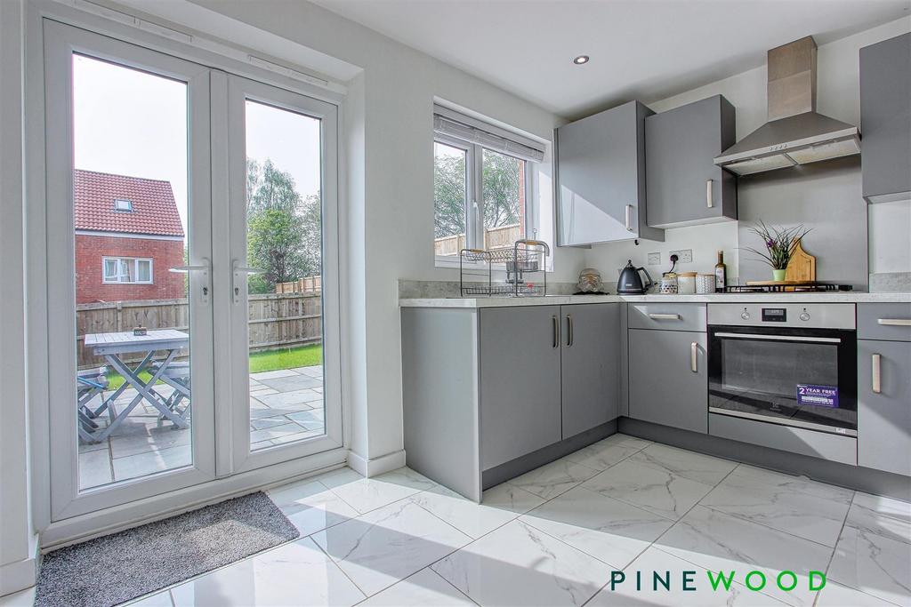 Kitchen diner