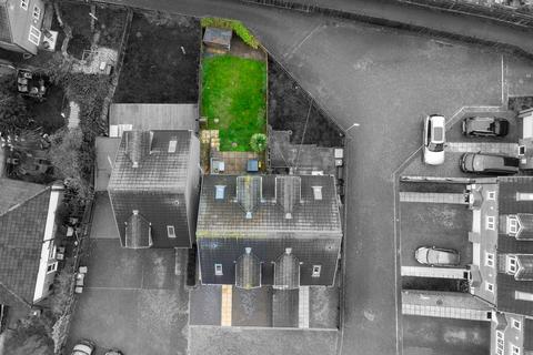 4 bedroom semi-detached house for sale, Brookroyd View, Birstall, Batley, WF17