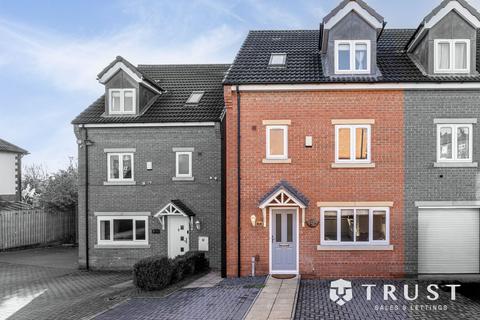 Brookroyd View, Birstall, Batley, WF17