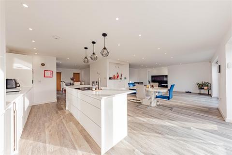 5 bedroom detached house for sale, Foreland Heights, Ramsgate