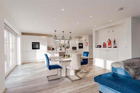 5 bedroom detached house for sale, Foreland Heights, Ramsgate