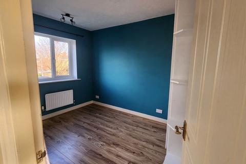 3 bedroom semi-detached house to rent, Leafe Close, Nottingham