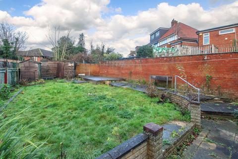 2 bedroom detached bungalow for sale, Fairway Court, Hemel Hempstead