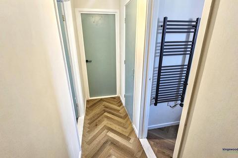 undefined, Grove Road, Nottingham, NG7 1HE
