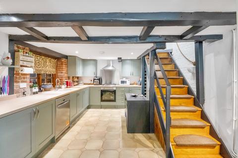4 bedroom semi-detached house for sale, Windmill Close, Canterbury CT1