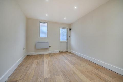 undefined, Sherwood Terrace, Whetstone
