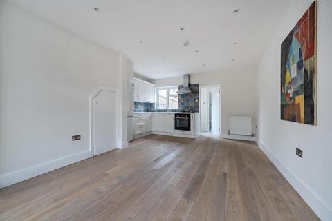 2 bedroom terraced house to rent, Sherwood Terrace, Whetstone