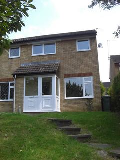 3 bedroom semi-detached house to rent, Cartwright Crescent Brackley
