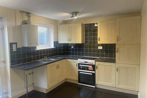 3 bedroom semi-detached house to rent, Cartwright Crescent Brackley