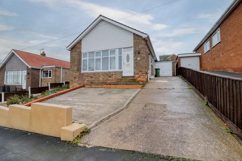 3 bedroom detached bungalow to rent, The Dales, Scunthorpe