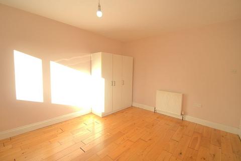 undefined, Shaftesbury Avenue, Harrow