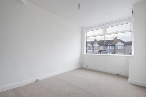 undefined, Lyndon Avenue, Sidcup DA15