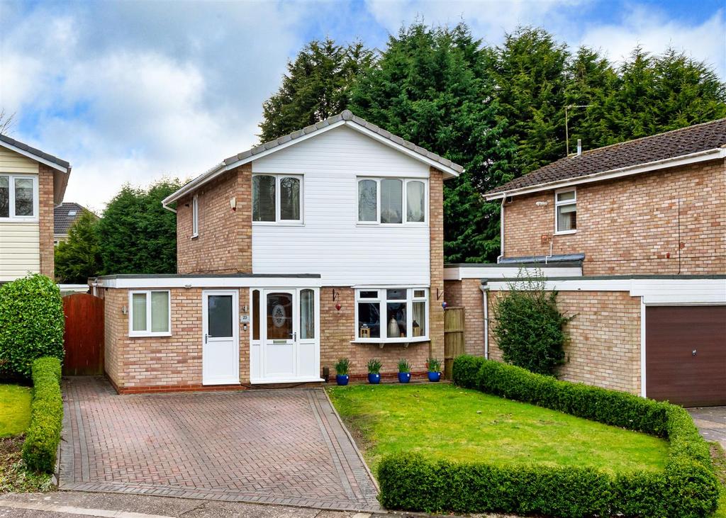 23 Glendale Close-front.jpg