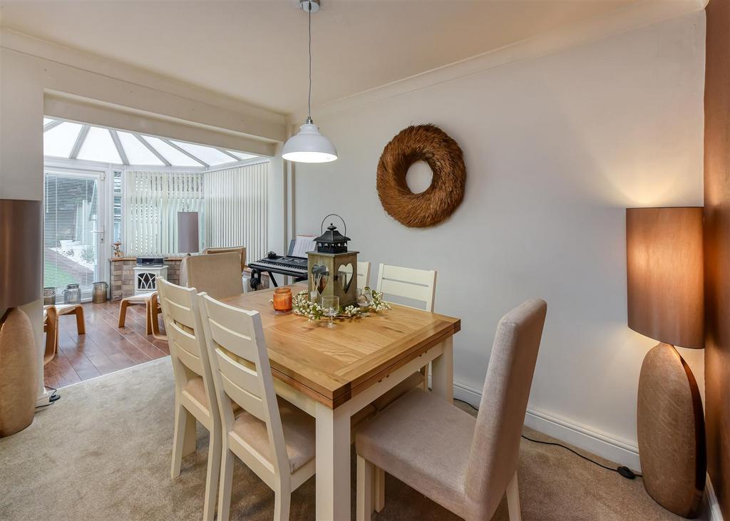 23 Glendale Close-kitchen4.jpg