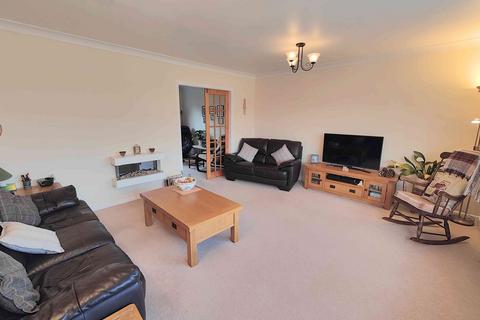 4 bedroom detached house for sale, Larchdale, Huddersfield HD2
