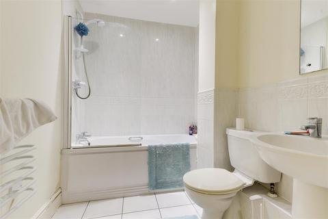 undefined, Woodthorpe Drive, Woodthorpe NG5