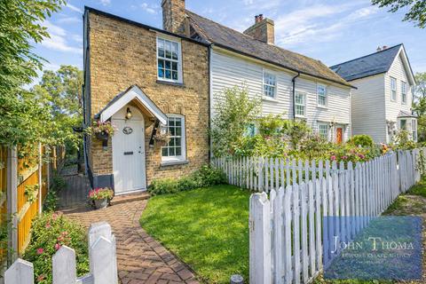 2 bedroom terraced house for sale, Doves Cottages, Chigwell IG7