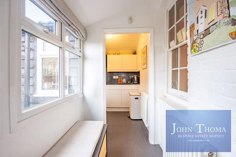 2 bedroom terraced house for sale, Doves Cottages, Chigwell IG7