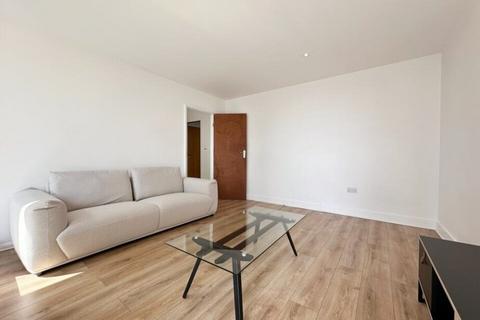 2 bedroom apartment to rent, Albert Basin Way, Gallions Reach, Royal Docks, E16