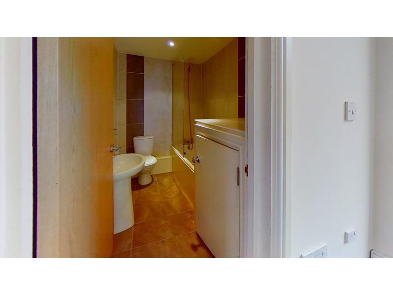 1491 img 2785307 14 a1