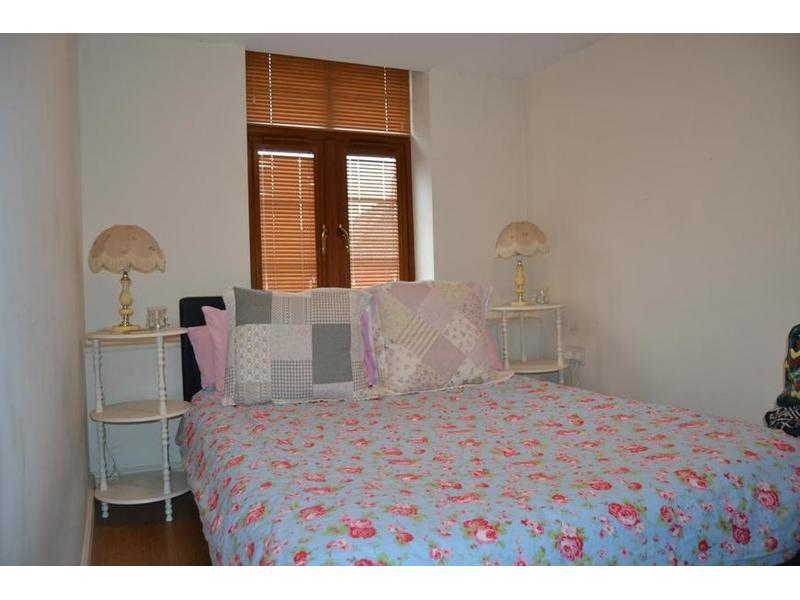 1491 img 2785307 4 a1