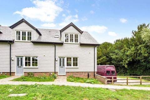 Property to rent - Hewshott Lane, Liphook, Hampshire, GU30
