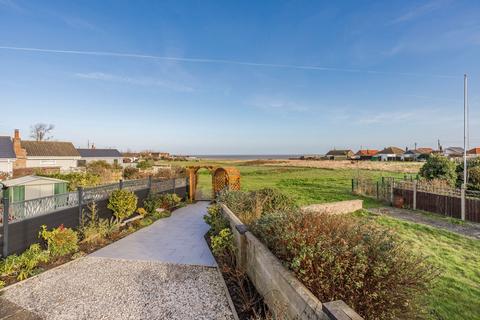 undefined, California Crescent, California, NR29