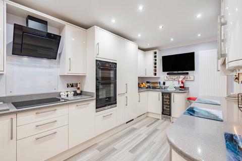 undefined, California Crescent, California, NR29