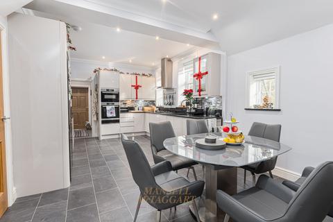 undefined, Felcourt Road, East Grinstead RH19