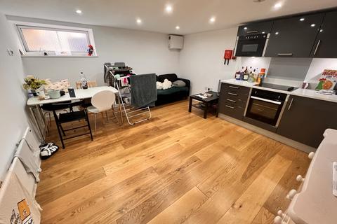 undefined, Pembroke Road, London N10