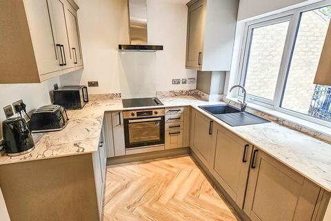 undefined, Double room with ensuite for rent Arkwright Walk, Nottingham, NG2 2HW