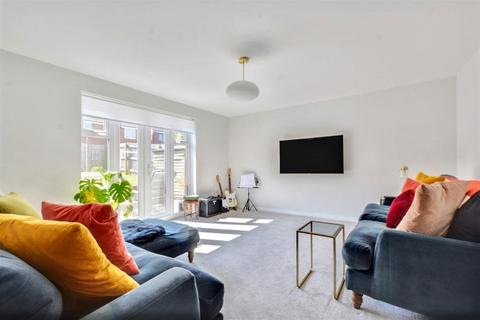 undefined, Bradstone Drive, Mapperley, Nottingham, NG3 5SY