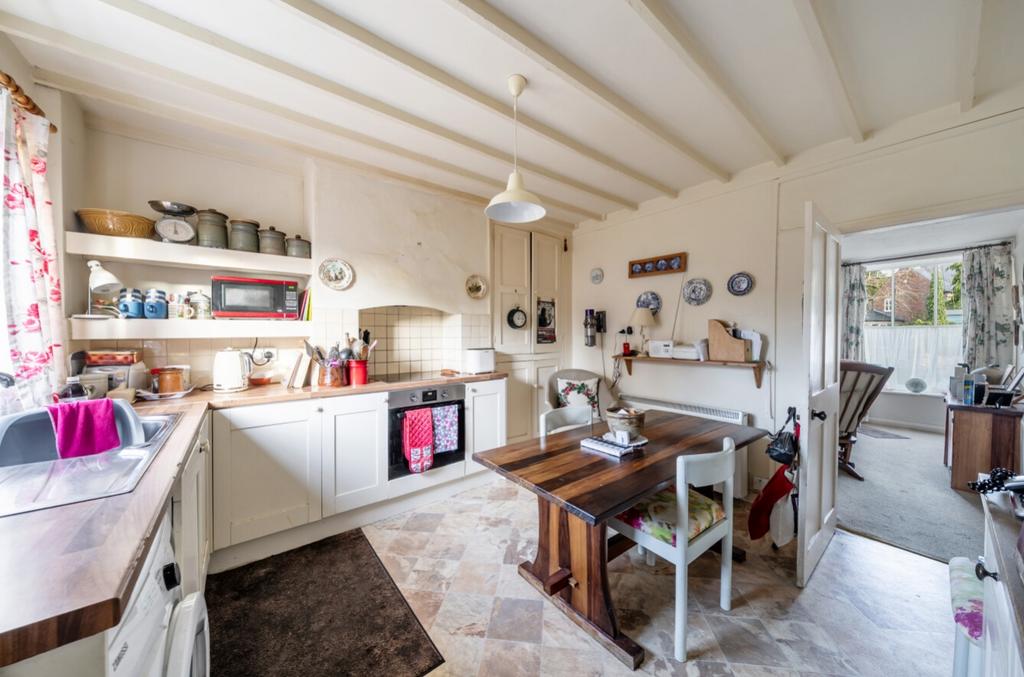 1388494-7-693969db3d79f