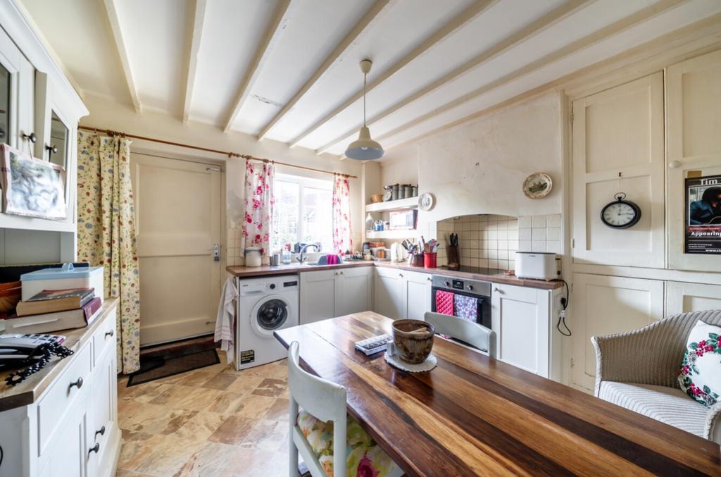 1388494-6-693969a523501