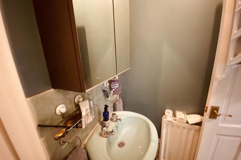 undefined, Argyle Street, London WC1H