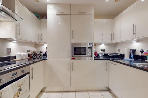 2 bedroom apartment to rent, Hayes Place, London NW1