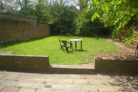 undefined, Muswell Hill N10