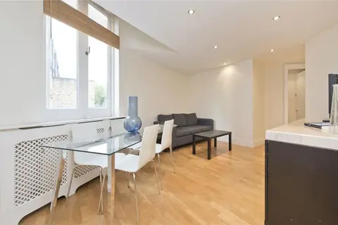undefined, Eliot Mews, London NW8