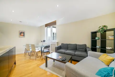 undefined, Eliot Mews, London NW8