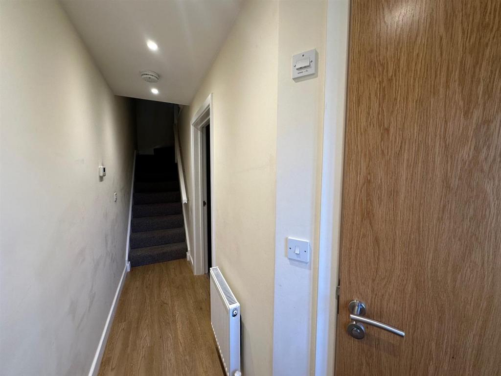 Hallway.jpg