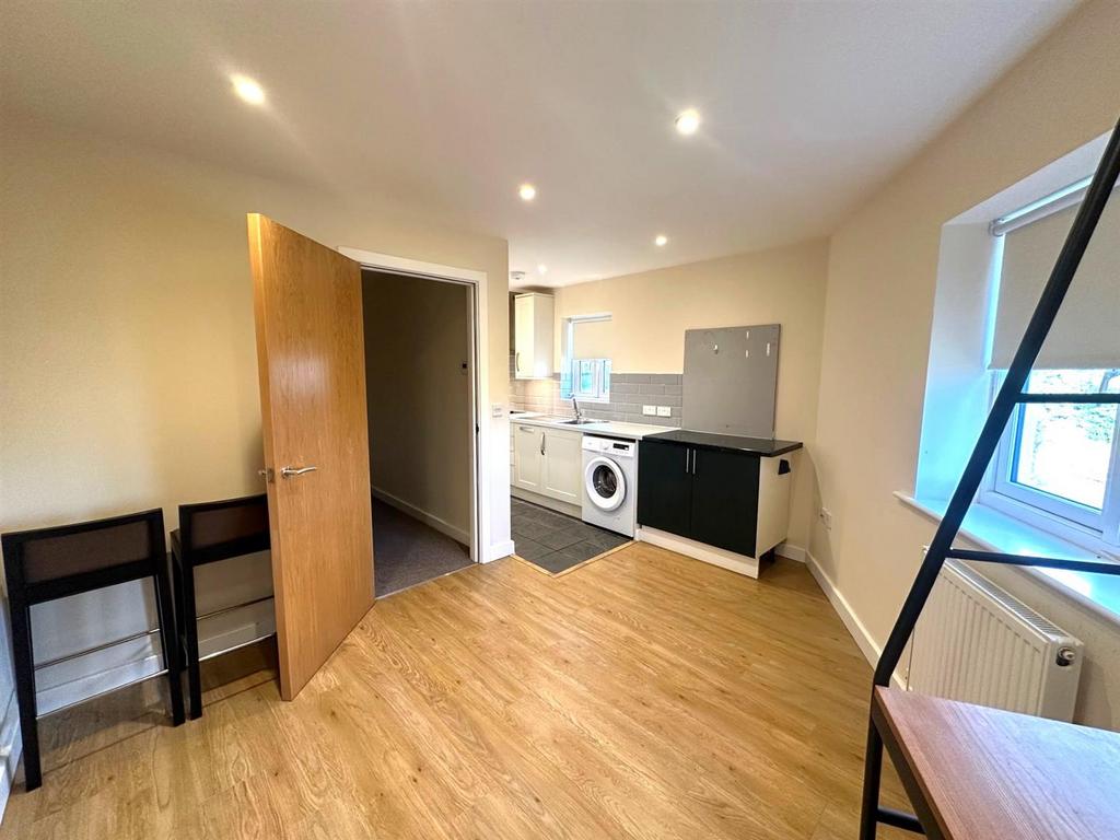 Living Kitchen.jpg