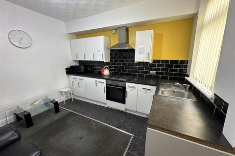 1 bedroom in a house share to rent, Cambria Street, Liverpool L6